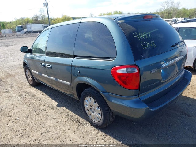 2007 CHRYSLER TOWN & COUNTRY 1A4GJ45R47B122945 Photo 2