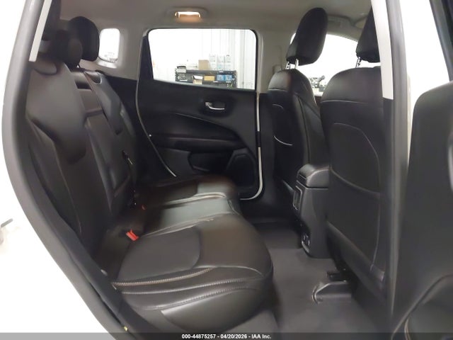 2018 Jeep Compass Latitude 4x4 მანქანა იყიდება აუქციონზე, vin: 3C4NJDBBXJT313828, აუქციონის ნომერი: 44875257