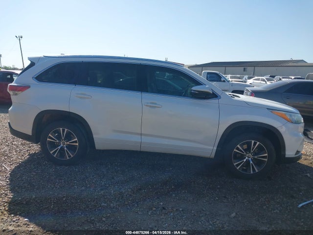 44875266 :رقم المزاد ، 5TDKKRFH7GS126660 vin ، 2016 Toyota Highlander Xle V6 مزاد بيع