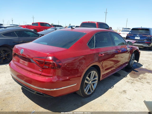 Aukcja sprzedaży 2018 Volkswagen Passat 2.0t R-line/2.0t S, vin: 1VWAA7A3XJC011233, numer aukcji: 44875308