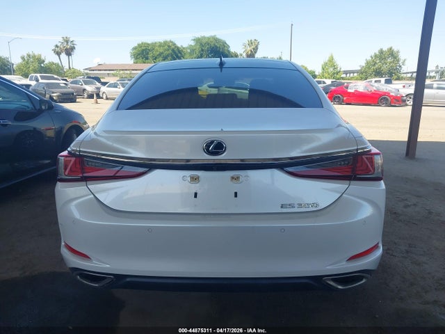 44875311 :رقم المزاد ، 58ADZ1B10LU061594 vin ، 2020 Lexus Es 350 مزاد بيع