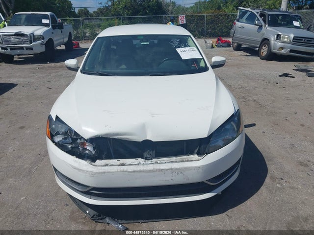 2015 Volkswagen Passat 1.8t Se მანქანა იყიდება აუქციონზე, vin: 1VWBT7A33FC070307, აუქციონის ნომერი: 44875340