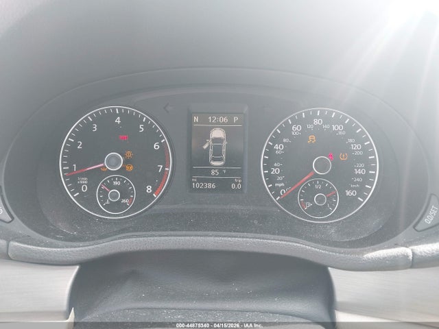 2015 Volkswagen Passat 1.8t Se მანქანა იყიდება აუქციონზე, vin: 1VWBT7A33FC070307, აუქციონის ნომერი: 44875340