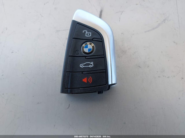 Продажа на аукционе авто 2025 Bmw 330i Xdrive, vin: 3MW89CW09S8F78802, номер лота: 44875370