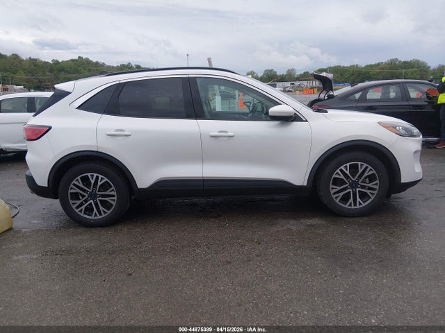 2020 Ford Escape Sel მანქანა იყიდება აუქციონზე, vin: 1FMCU0H6XLUB15370, აუქციონის ნომერი: 44875389