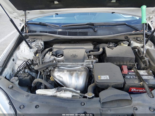4T1BF1FK2GU117860 Toyota CAMRY SE