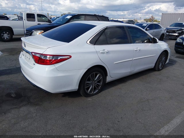 4T1BF1FK2GU117860 Toyota CAMRY SE