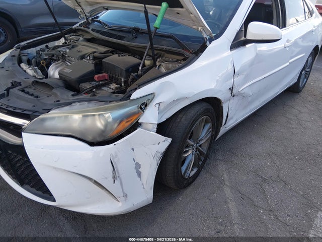 4T1BF1FK2GU117860 Toyota CAMRY SE