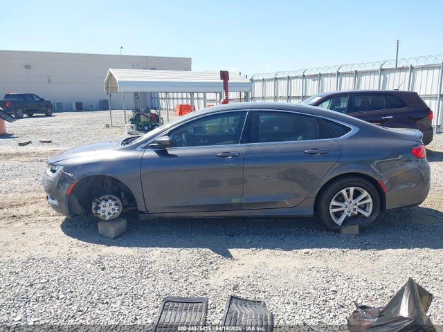 44875415 :رقم المزاد ، 1C3CCCAB8FN534353 vin ، 2015 Chrysler 200 Limited مزاد بيع