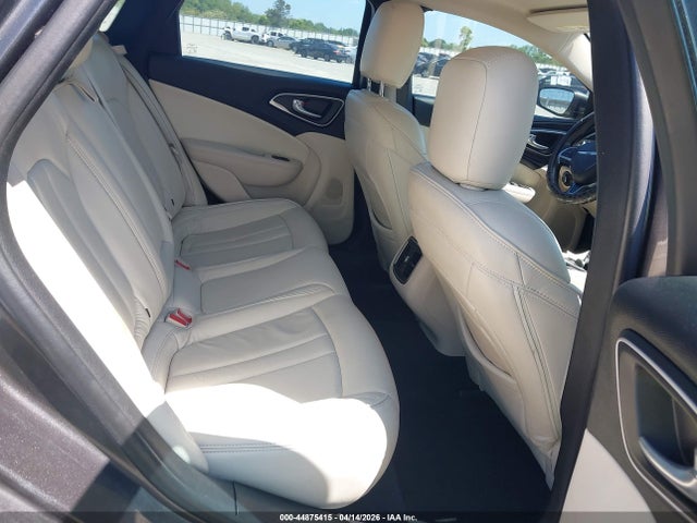 44875415 :رقم المزاد ، 1C3CCCAB8FN534353 vin ، 2015 Chrysler 200 Limited مزاد بيع