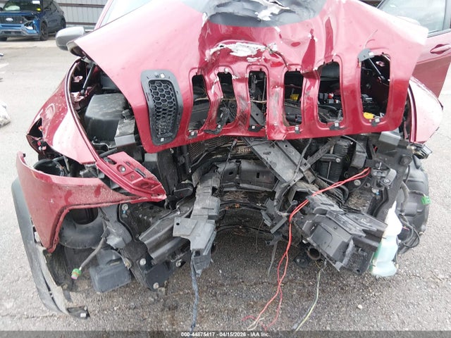 44875417 :رقم المزاد ، 1C4PJMBS2GW335883 vin ، 2016 Jeep Cherokee Trailhawk مزاد بيع