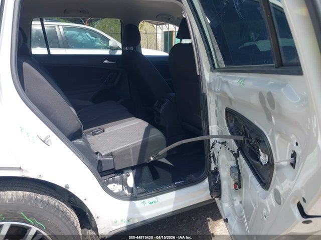2021 Volkswagen Tiguan 2.0t S მანქანა იყიდება აუქციონზე, vin: 3VV0B7AX4MM011120, აუქციონის ნომერი: 44875428