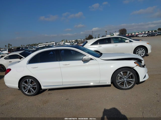 55SWF4JB5GU156464 Mercedes-Benz C 300 Luxury