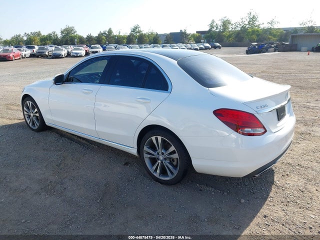 55SWF4JB5GU156464 Mercedes-Benz C 300 Luxury