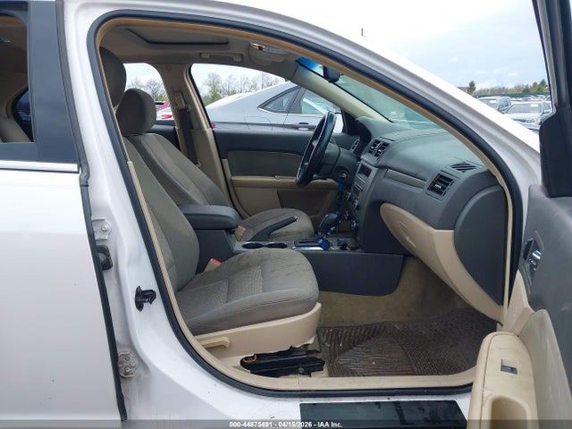 2011 FORD FUSION 3FAHP0HA8BR272333 Photo 4