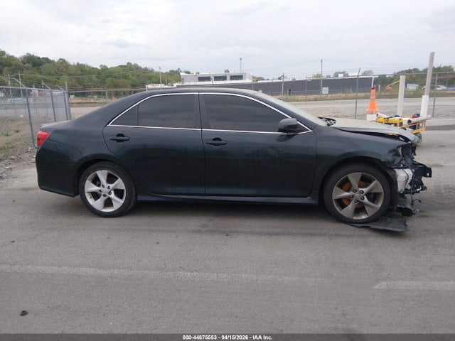 2014 Toyota Camry Se Sport მანქანა იყიდება აუქციონზე, vin: 4T1BF1FK3EU390447, აუქციონის ნომერი: 44875553