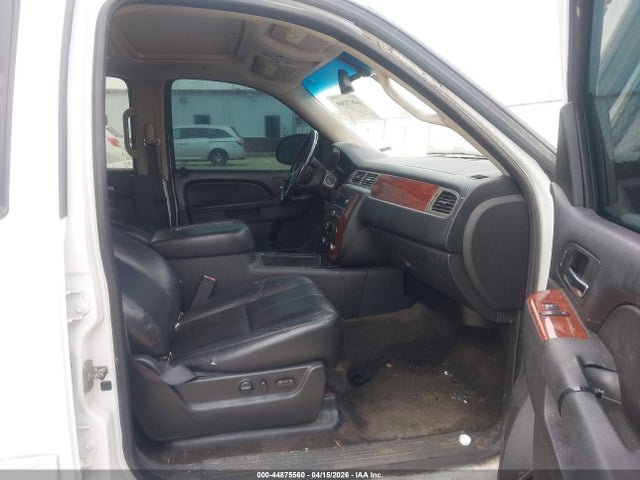 Продаж на аукціоні авто 2013 Chevrolet Suburban 1500 Lt, vin: 1GNSKJE79DR131774, номер лоту: 44875560
