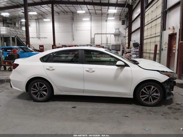 3KPF24AD4NE456241 KIA Forte Lxs