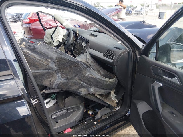 2019 Volkswagen Tiguan 2.0t S მანქანა იყიდება აუქციონზე, vin: 3VV1B7AX5KM091108, აუქციონის ნომერი: 44875628