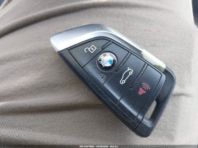 Продажа на аукционе авто 2016 Bmw X1 Xdrive28i, vin: WBXHT3C35G5E48562, номер лота: 44875663