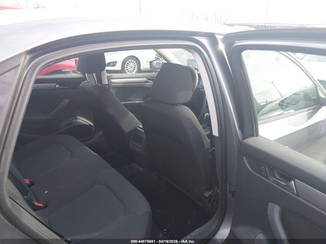 44875681 :رقم المزاد ، 1VWAT7A37EC064973 vin ، 2014 Volkswagen Passat 1.8t S مزاد بيع