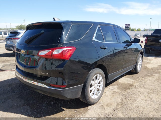 Chevrolet EQUINOX LT 2018 2GNAXSEVXJ6293874 Image 4