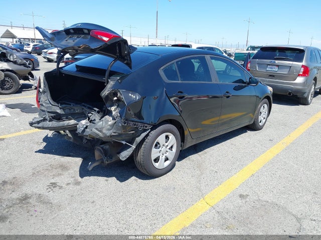 KIA FORTE LX 2017 3KPFK4A7XHE043853 Image 4