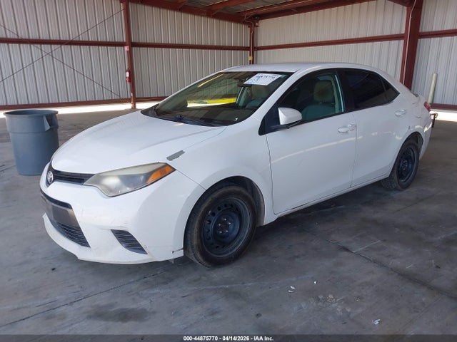 Toyota COROLLA LE 2015 5YFBURHE3FP294459 Image 2