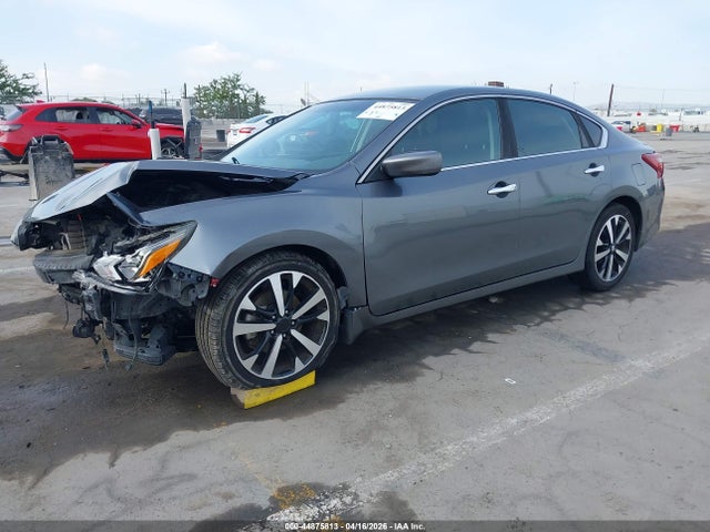 Nissan Altima 2.5 Sr 2018 1N4AL3APXJC117261 Image 2
