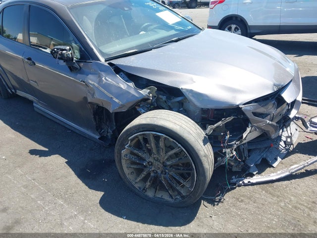 4T1B21HK0KU517448 Toyota Camry Hybrid Se