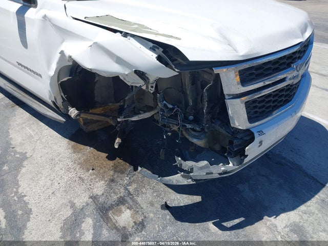 Aukcja sprzedaży 2015 Chevrolet Suburban 1500 Lt, vin: 1GNSCJKC0FR594971, numer aukcji: 44875887