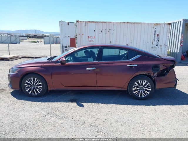 1N4BL4DV7PN391826 Nissan Altima Sv Fwd