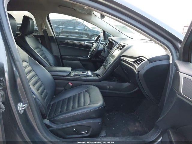 44875939 :رقم المزاد ، 3FA6P0CD8LR133278 vin ، 2020 Ford Fusion Sel مزاد بيع