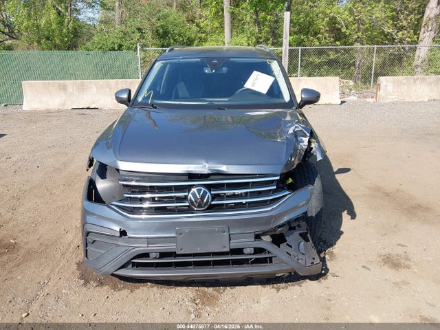Продаж на аукціоні авто 2022 Volkswagen Tiguan 2.0t Se, vin: 3VV2B7AX5NM105310, номер лоту: 44875977