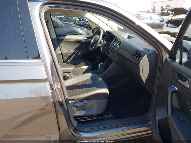 Продаж на аукціоні авто 2022 Volkswagen Tiguan 2.0t Se, vin: 3VV2B7AX5NM105310, номер лоту: 44875977