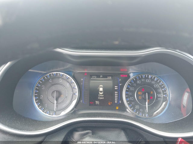Продаж на аукціоні авто 2016 Chrysler 200 Limited, vin: 1C3CCCAB0GN126902, номер лоту: 44876026