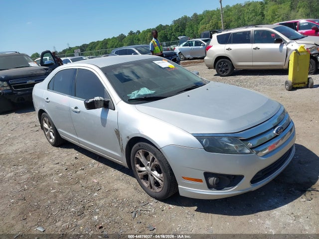 44876037 :رقم المزاد ، 3FAHP0HA9CR277347 vin ، 2012 Ford Fusion Se مزاد بيع