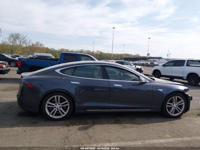 Tesla MODEL S 2015 5YJSA1H2XFF089460 Image 13