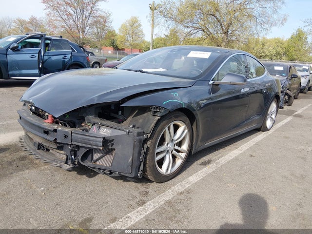 Tesla MODEL S 2015 5YJSA1H2XFF089460 Image 2