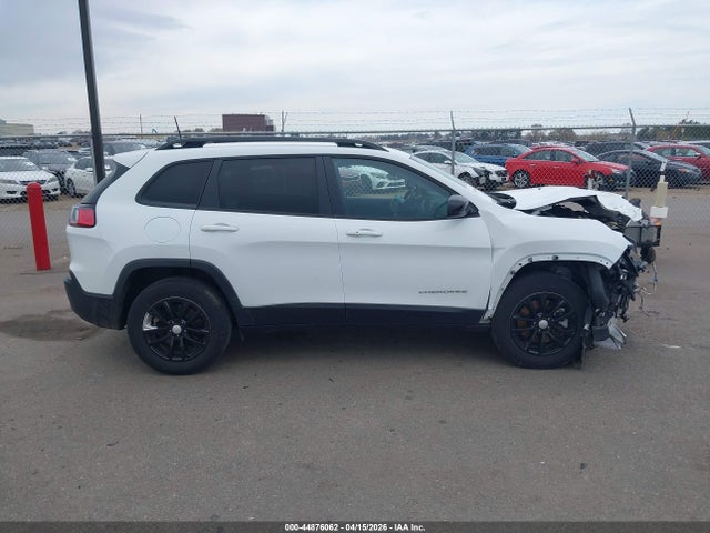 Продаж на аукціоні авто 2022 Jeep Cherokee Latitude Lux 4x4, vin: 1C4PJMMX2ND539679, номер лоту: 44876062