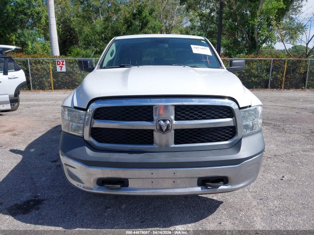 Продажа на аукционе авто 2018 Ram 1500 Tradesman  4x4 6'4 Box, vin: 1C6RR7SM0JS273037, номер лота: 44876097