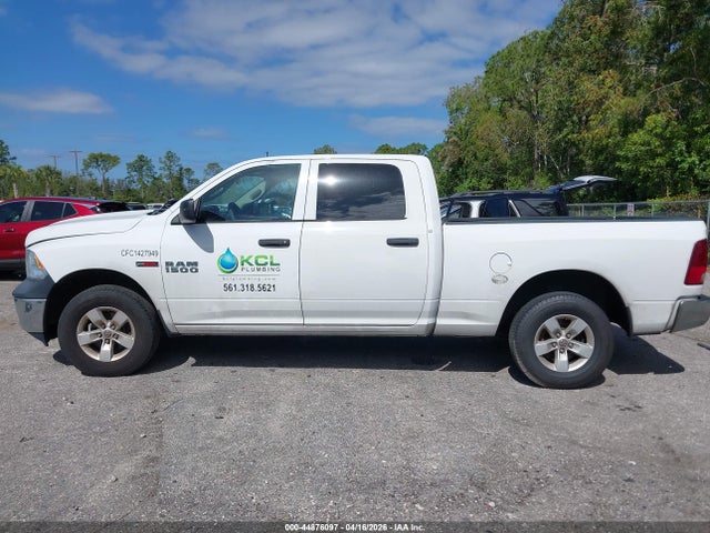 Продажа на аукционе авто 2018 Ram 1500 Tradesman  4x4 6'4 Box, vin: 1C6RR7SM0JS273037, номер лота: 44876097