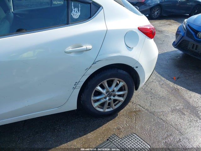 Aukcja sprzedaży 2015 Mazda Mazda3 I Touring, vin: JM1BM1L75F1270811, numer aukcji: 44876114