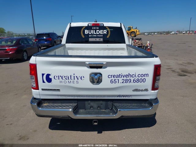 1C6RRFMG3LN274010 RAM 1500 Big Horn 4x4 6&#039;4 Box
