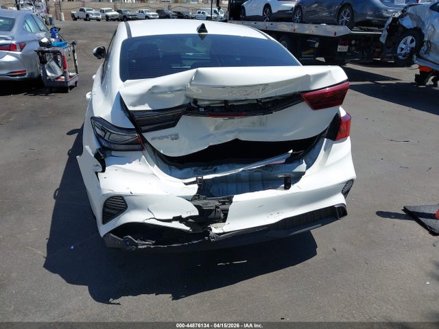 3KPF24AD6PE576917 KIA FORTE LX