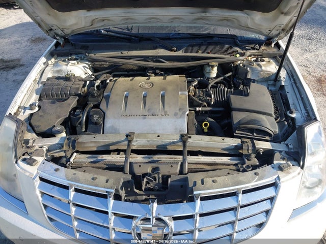 44876147 :رقم المزاد ، 1G6KP5ES0BU142178 vin ، 2011 Cadillac Dts Platinum Collection مزاد بيع
