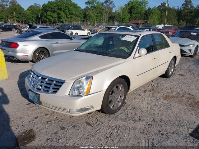 44876147 :رقم المزاد ، 1G6KP5ES0BU142178 vin ، 2011 Cadillac Dts Platinum Collection مزاد بيع