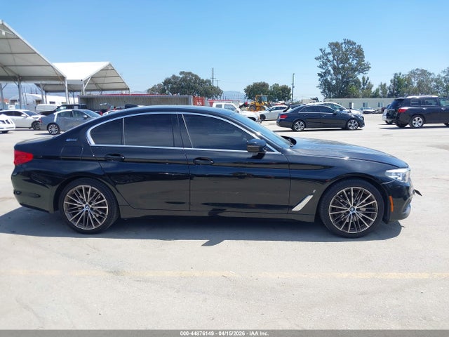 WBAJA9C57KB389155 BMW 530e Iperformance