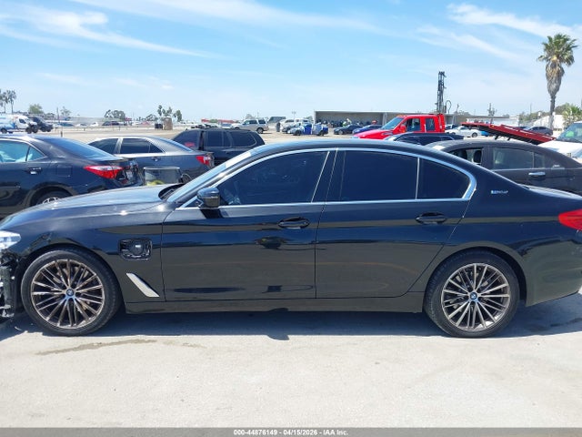 WBAJA9C57KB389155 BMW 530e Iperformance