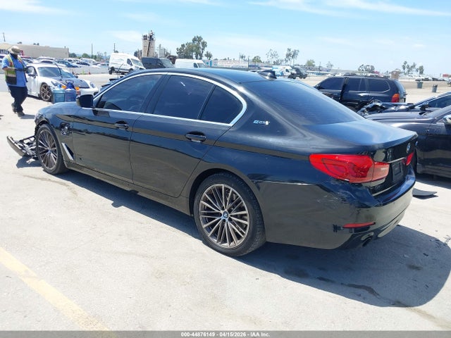 WBAJA9C57KB389155 BMW 530e Iperformance
